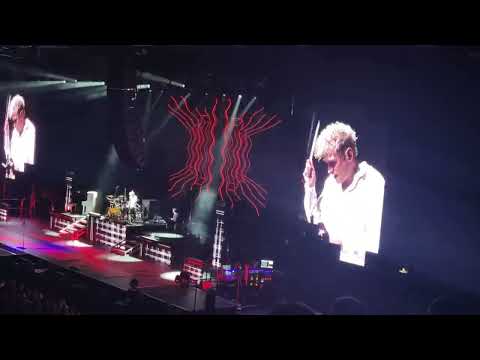 The Vamps - Guitar Solo (Brighton)