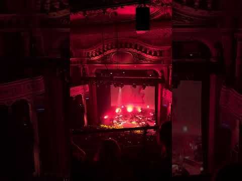 Drawbridge & The Baroness - Bastille (& - Ampersand) [Live from London]