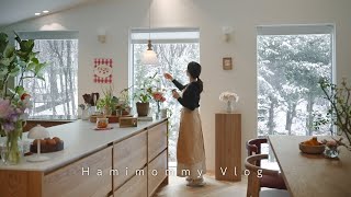 A Cozy Day at Home on a Snowy Day in March 🍓 l VLOG