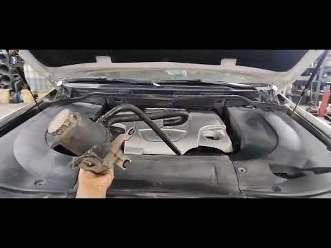 how to change steering fluid bottle lexus 5.7. land cruiser