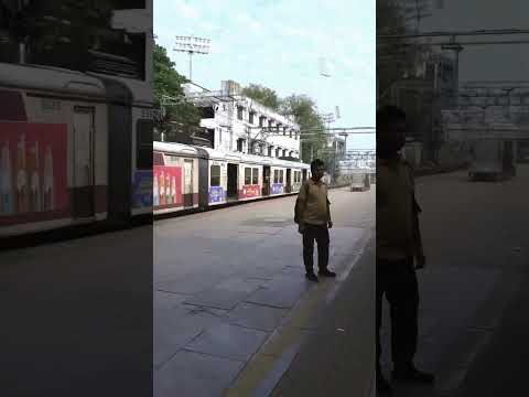 Mumbai Local Train Leaving ChurchGate Station Slowly #train