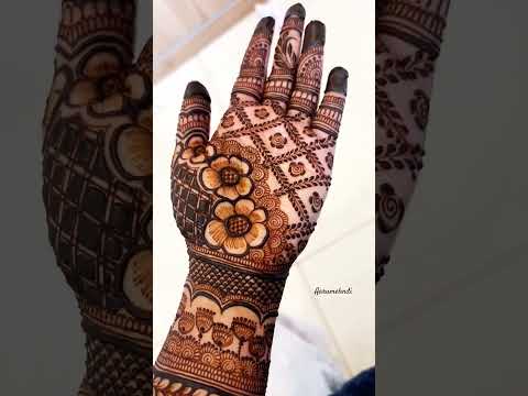 Super gorgeous full hand bridal mehndi designs watch full video on 👉🏻@aaruMehndi #mehndi #shorts