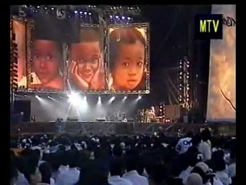 CoCo Lee performance medly at "Michael Jackson & Friends" benefit concert