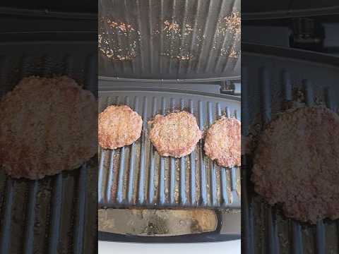 BLACKSTONE GRILL vs GEORGE FOREMAN GRILL | OUTDOOR GRILLING