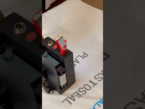 Printing on cloth using handheld inkjet printer