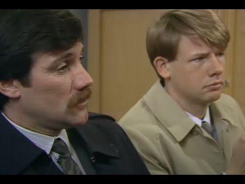 A Killing on the Exchange - episode 2 - starring John Duttine & Siân Phillips (1987)