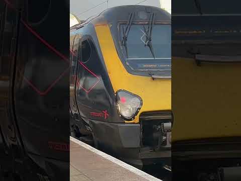 221115 & 800016 both departing Bristol Parkway to two different places