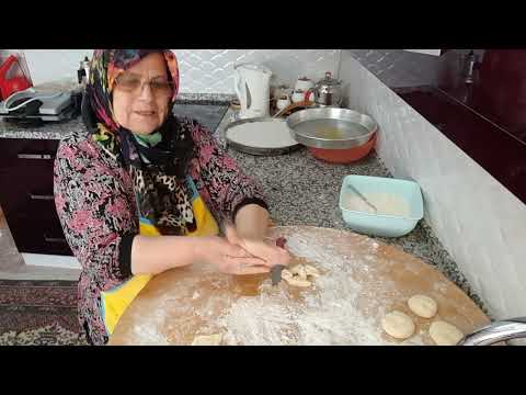 #baklava # çiçekgibi kesdim ev baklavası cevizli susamlı baklava yedinizmi