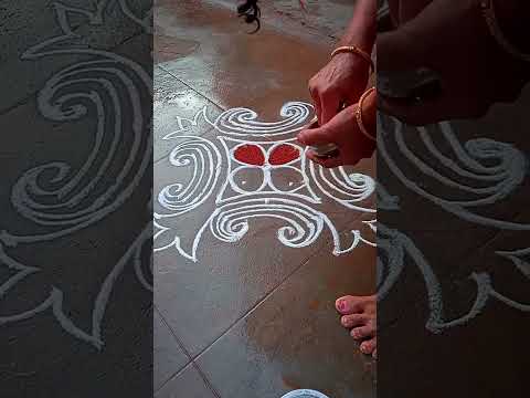 #shortsvideo#padikolam#margalimadhamkolam#pongalkolam#pandagamuggulu#lakshmi's kolam