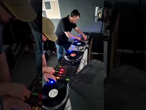 Dj Noss vs Jord Morris - 4 Decks, 2 Mixers Set - Makina & Italian