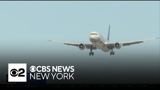 Thanksgiving 2024 air travel expected to soar to new records