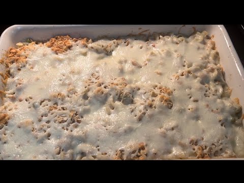 EASY TUNA NOODLE CASSEROLE