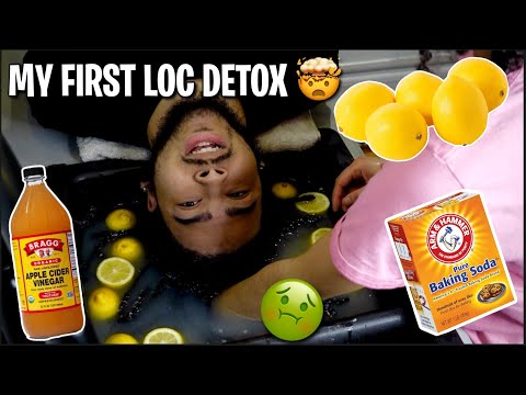 HOW TO DETOX YOUR LOCS AT HOME 🧼 | MY FIRST LOC DETOX 🤯