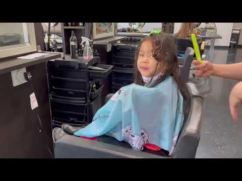 Zoey’s 1st haircut!