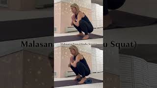 Hindu Squat with simply yoga #yogalifestyle #yogaflow #yogaathome #vinyasayoga #vinyasaflow