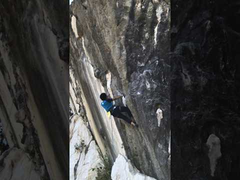 Using the backflag position outdoors #climbing