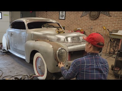 It's been decided... grafting 1938 Ford teardrop headlights on the fender 🙌