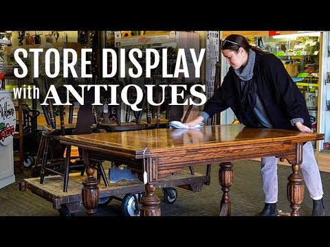 Hand-picking Antiques for New Display | Vintage Vlogmas Day 8