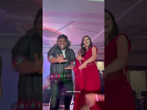 Bigg Boss Shobha Shetty & Tasty Teja Mass Dance at New Year Celebrations in Tirupati #shobhashetty