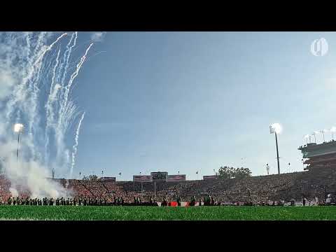 B-2 bomber Rose Bowl flyover