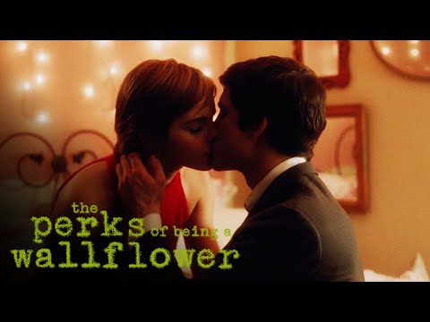 'Charlie & Sam's First Kiss' Scene | The Perks of Being a Wallflower