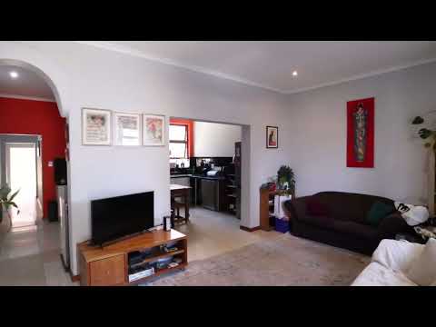 2 Bedroom House For Sale in Observatory, Cape Town