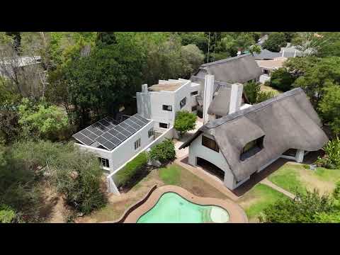 7 Bedroom House For Sale in Douglasdale, Sandton