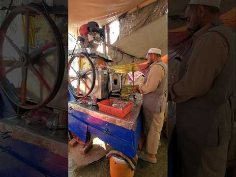 Ganay Ka Juice Street Food Karkhano Market Peshawar #shortsvideo #shortsfeed #food #shorts #viral