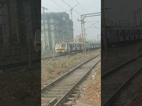 Mumbai local train India #youtubeshorts #ytshorts #viralshort #trending #shortsvideo