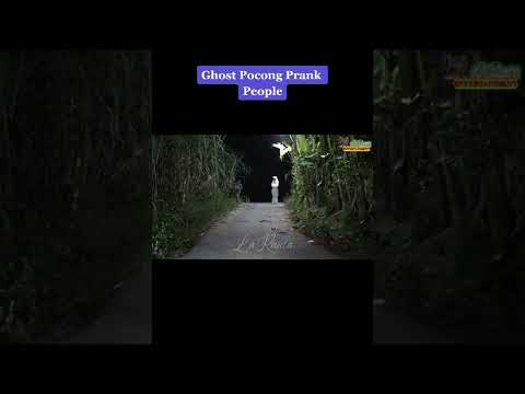 Ghost Pocong Prank People #funny #prank #pocong #laughing @funnychannel