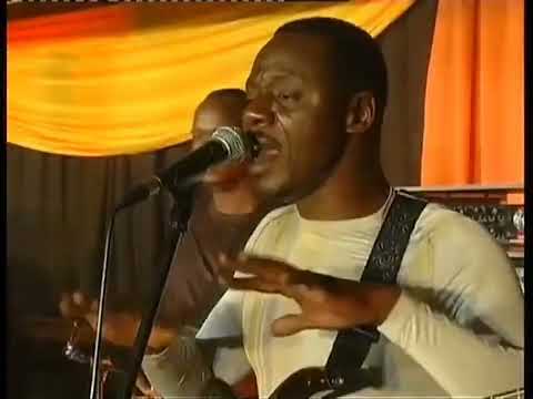 Alick Macheso - Teererai (Ndezvashe-Eh Album 2007) (Official Video)