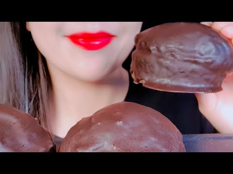 ASMR Chocolate Marshmallow Eating Vlog 초콜릿 마시멜로 먹기 @CaptainQASMR