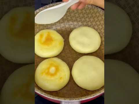 Delicious cheese arepas