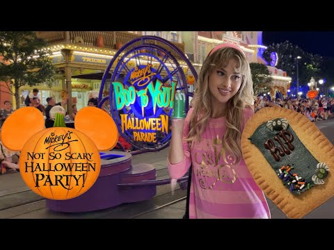 Opening Night of Mickey's Not So Scary Halloween Party | Trying All of the Snacks | Halloween Parade