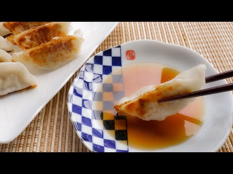 How to Make Japanese Yaki Gyoza (Fried Dumpling) | 焼き餃子