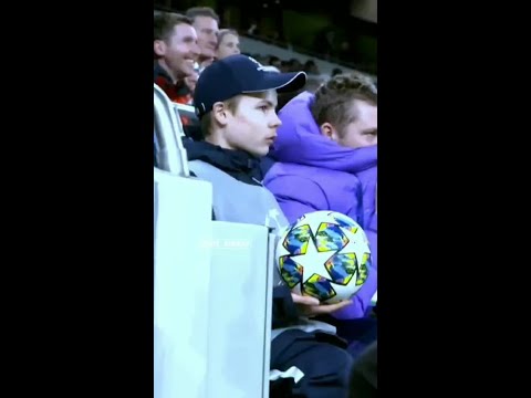 Ball Boy😌🙏 #футбол #football #вайн #vine #topic #рек #foot_vines7 #болбой #ballboy #тоттенхэм #to