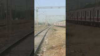 Mumbai local train India #youtubeshorts #ytshorts #viralshort #trending