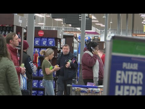 Arkansans getting last-minute groceries before winter storm