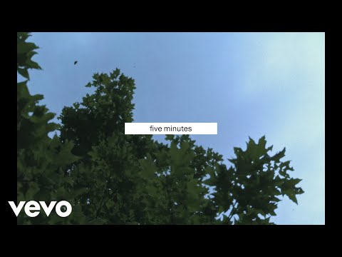 Jeremy Zucker, Chelsea Cutler - five minutes (Official Lyric Video)