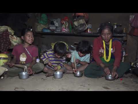 Nepali village || Cooking and eating chowmein in the village