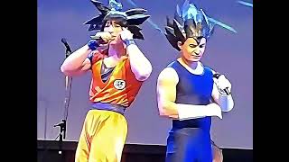 Goku y Vegeta Cantando El Efecto En Vivo