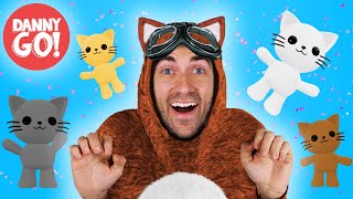 "Little Cat" Dance Along! 🐱🧶 Kitty Cat Meow Brain Break | Danny Go! Songs for Kids