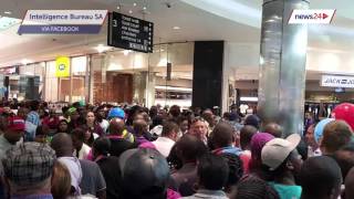 WATCH: South Africans flock to a crowded #MallOfAfrica