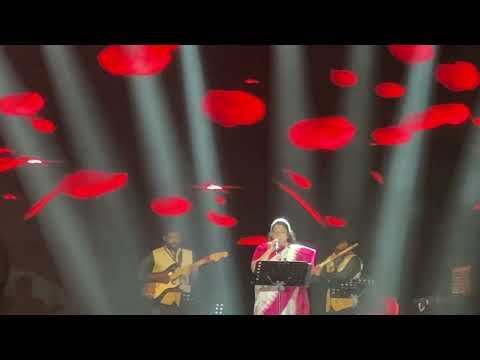 Kadhal Rojavae - K S Chitra - Live in Dubai