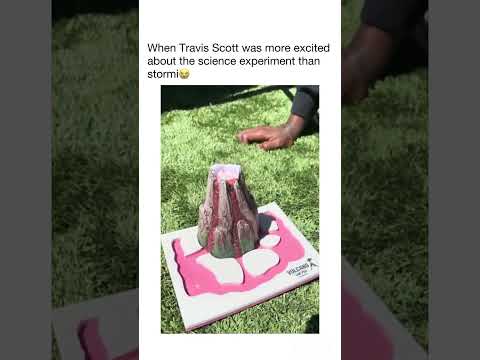 Travis Scott being more excited about this science experiment than his daughter