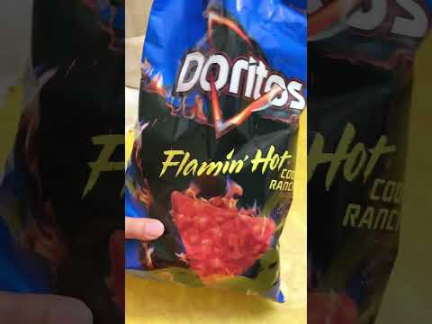 Yummy chips, hot chip snacks, snack tray 😋 ASMR #shorts #asmr