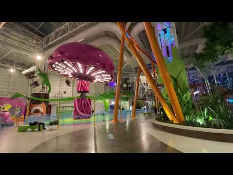 Nickelodeon Universe at Night - Awesome lighting on the park