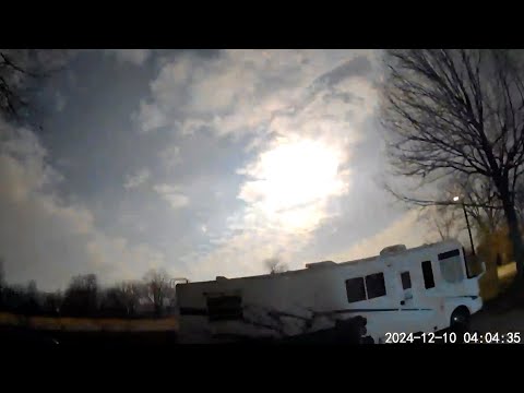 Fireball lights up skies over Indiana!