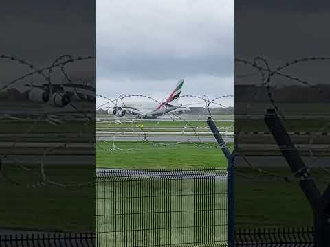 Emirates A380-800 Landing Manchester #2022 #aviation #planespotting #dubai