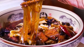 A pot of warm and homey stew! Simple and Delicious! How to cook Pork Belly with Vermicelli (猪肉炖粉条)